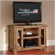 Vaughan Bassett Furniture Lifestyle Light Oak