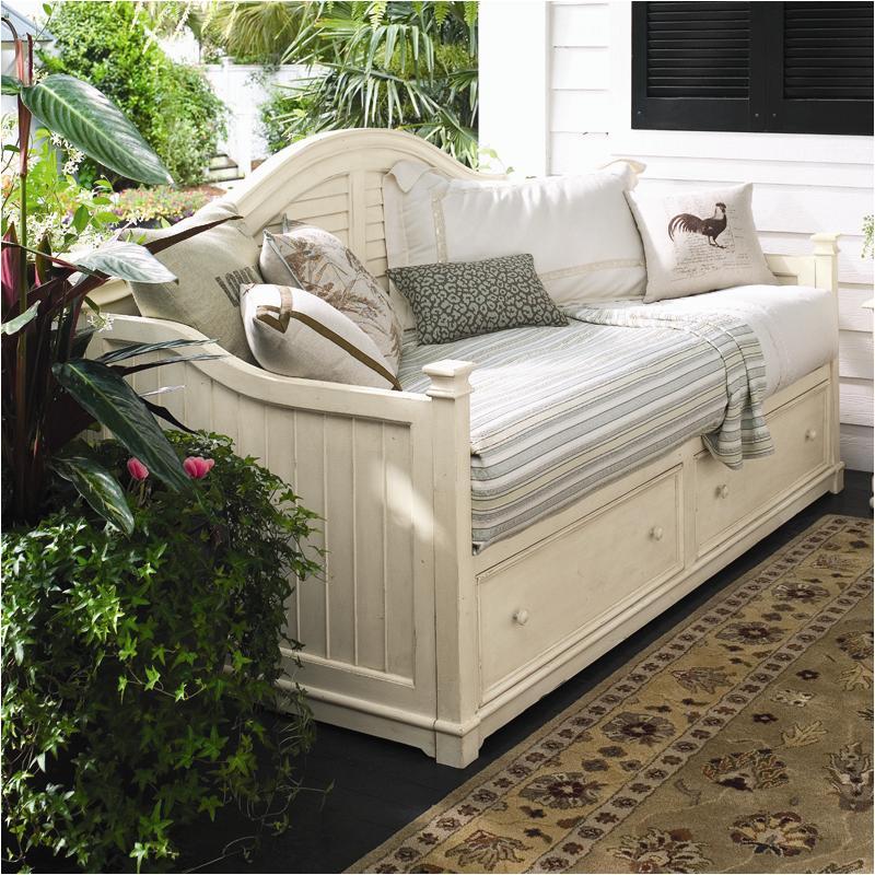 universal 996200 paula deen day bed 