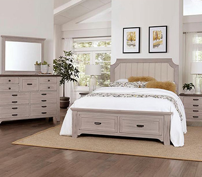 The Vaughan-Basset Bedroom