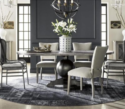 A Spectacular Dining Room for the Holiday Season