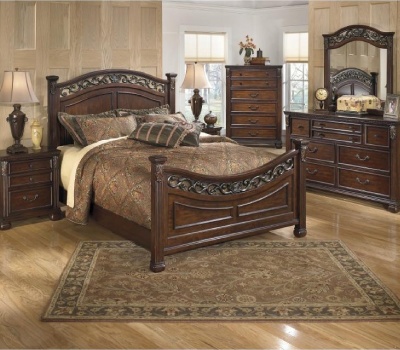 Decorating Today's Traditional Home