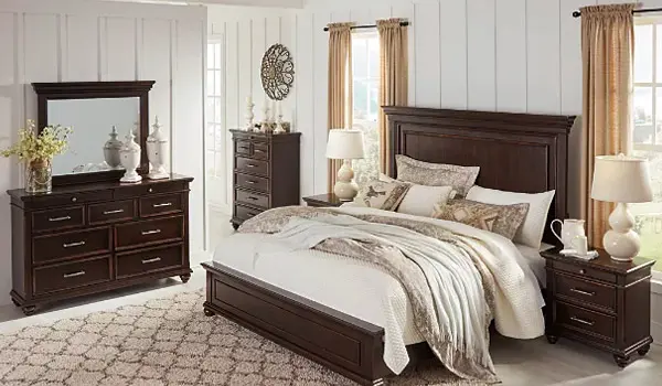 b788 queen panel bedroom