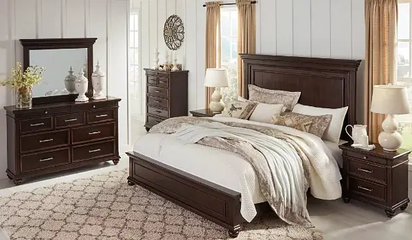 b788 queen panel bedroom