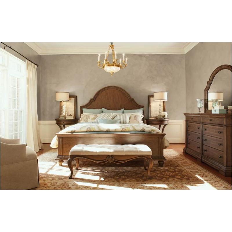 5500 4205 Legacy Classic Furniture Renaissance Queen Arched Panel Bed