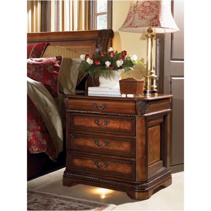 I744503 Aspen Home Furniture Napa Bedroom 4 Drawer Nightstand