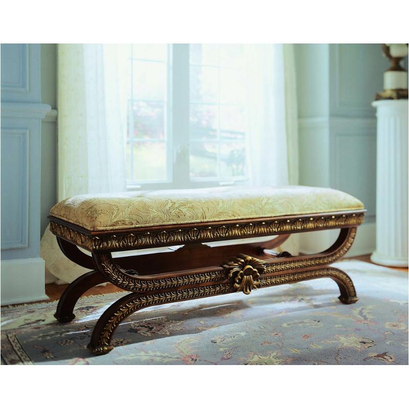 575132 Pulaski Furniture Royale Bed Bench