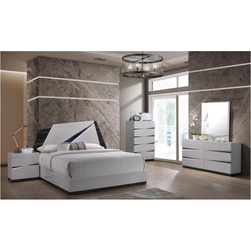 Scarlett Qb Global Furniture Queen Bed