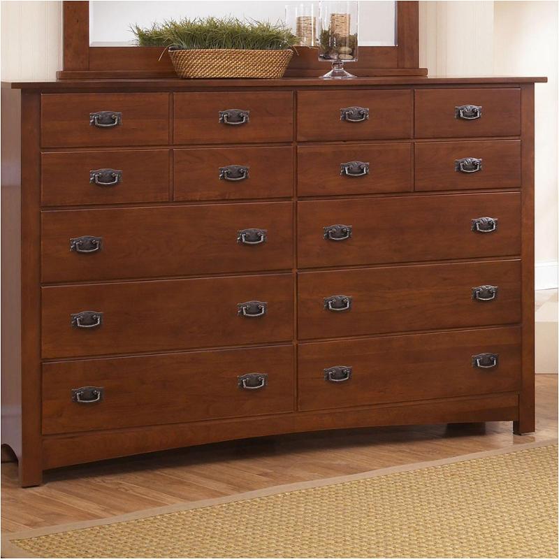 330 002 Vaughan Bassett Furniture Dresser