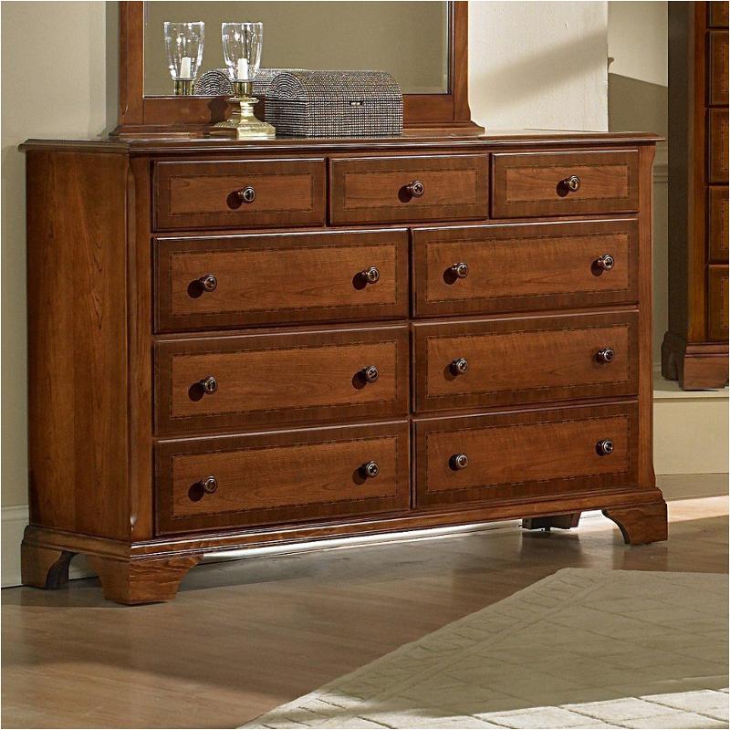 400 003 Vaughan Bassett Furniture Dresser