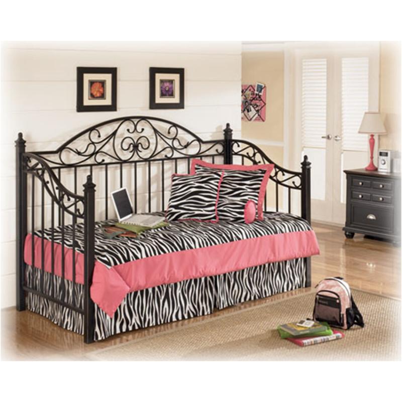 B422 80 Ashley Furniture Brush Hollow Metal Day Bed With Deck