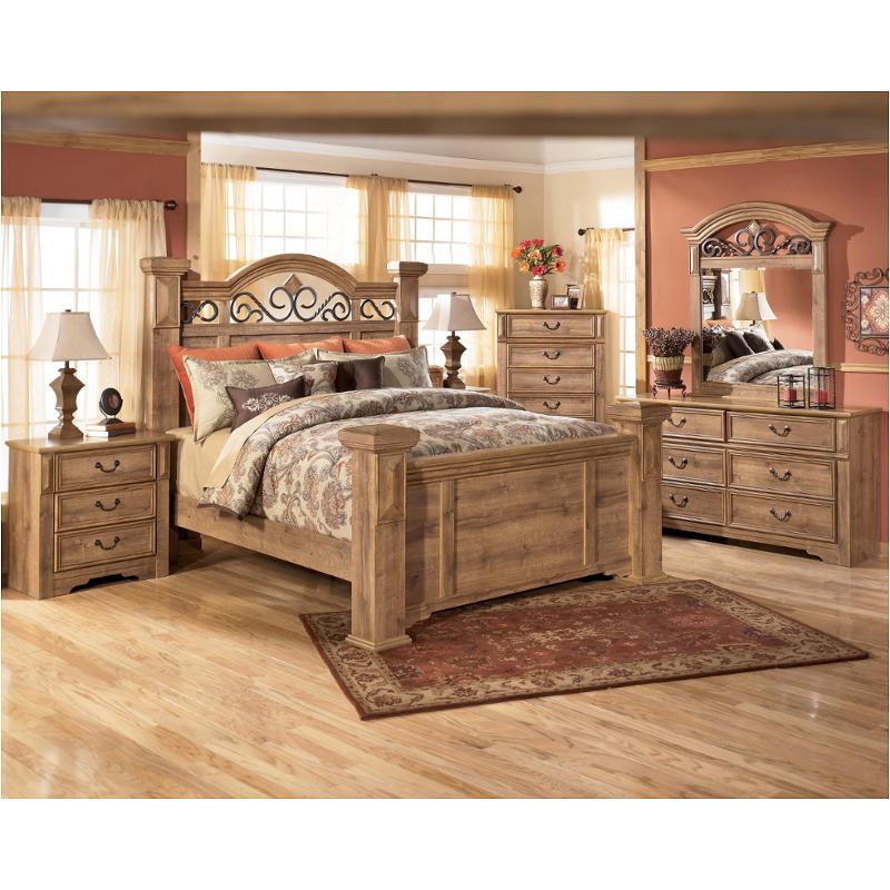 B17068 Ashley Furniture Whimbrel Bedroom King Poster Bed