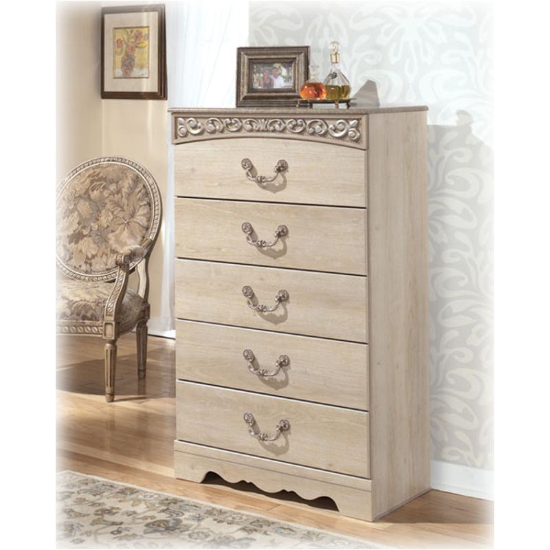 B196 46 Ashley Furniture Five Drawer Chest