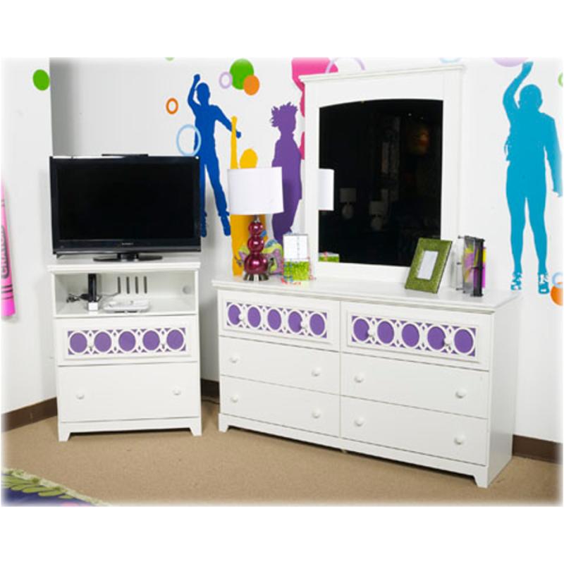 B131 21 Ashley Furniture Zayley White Dresser