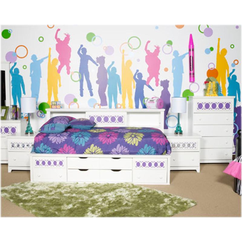B131 46 Ashley Furniture Zayley White Five Drawer Chest