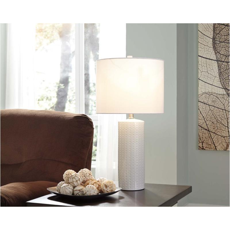 L177904 Ashley Furniture Accent Lighting Ceramic Table Lamp L177904 Ashley Furniture Ceramic Table Lamp Accent Lighting