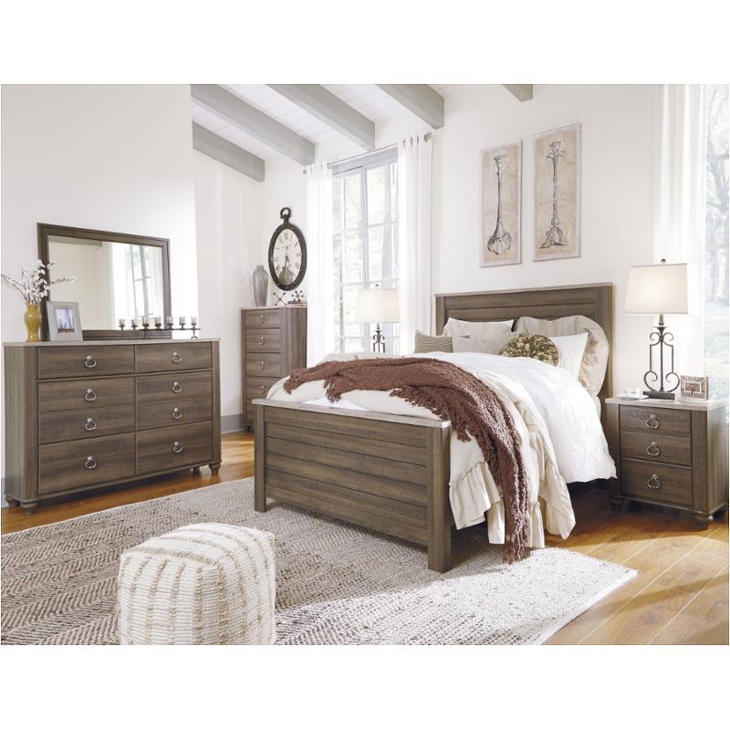 B268 58 Ashley  Furniture  King california King  Panel Bed 