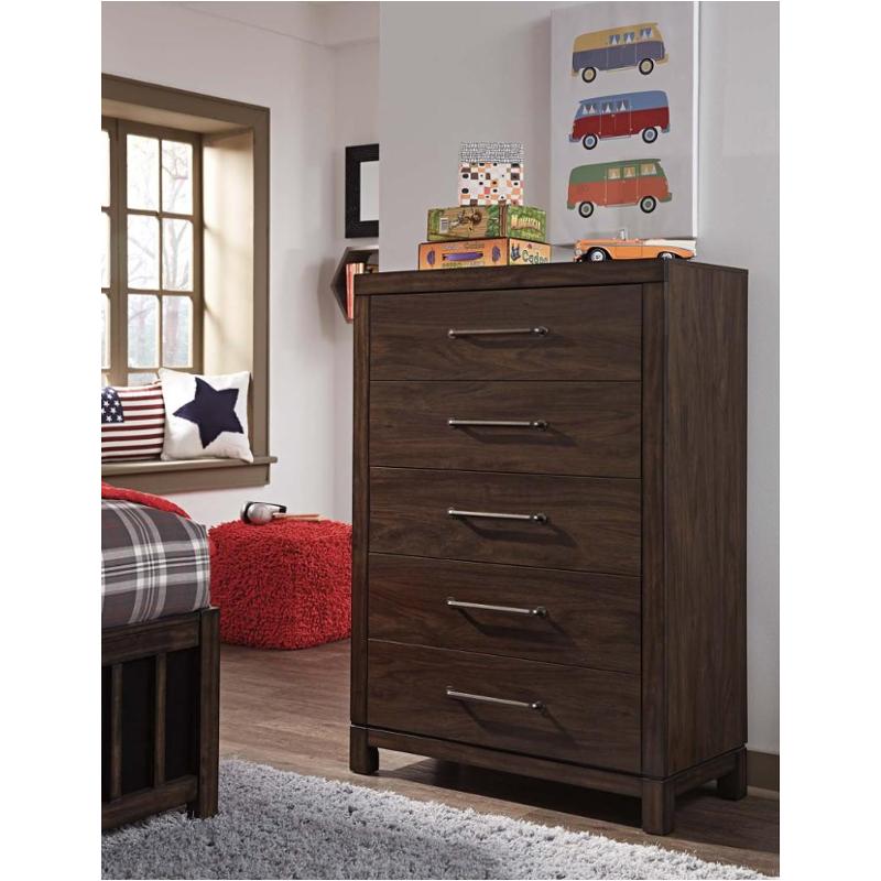 B504 45 Ashley Furniture Brissley Kids Room Five Drawer Chest