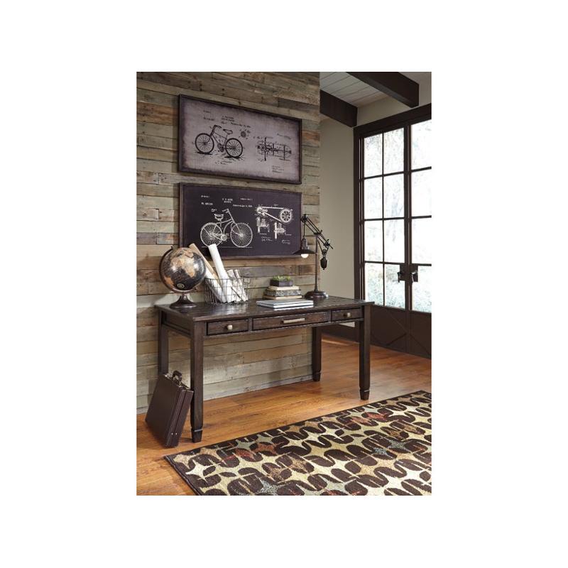 H636 44 Ashley Furniture Townser Grayish Brown Home Office Desk