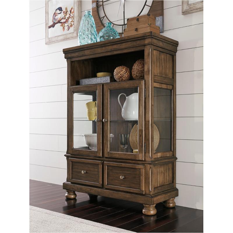 D719 86 Ashley Furniture Flynnter Dining Room Curio