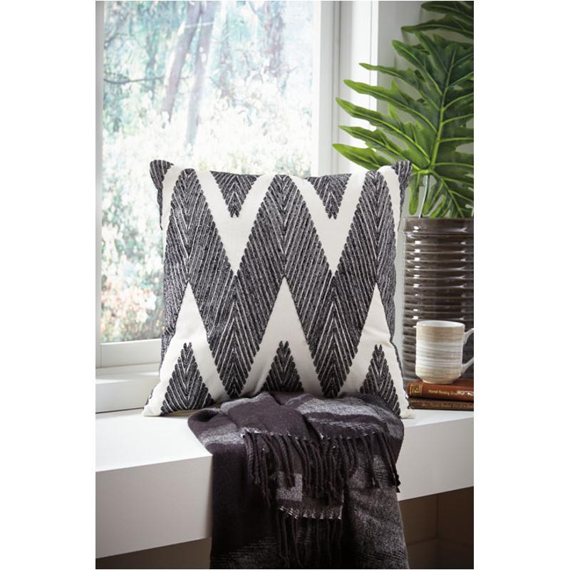 A1000570 Ashley Furniture Accent Pillow