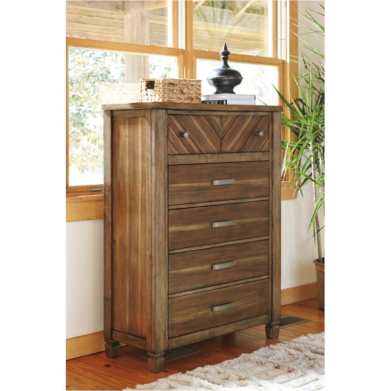 B652 46 Ashley Furniture Colestad 5 Drawer Chest