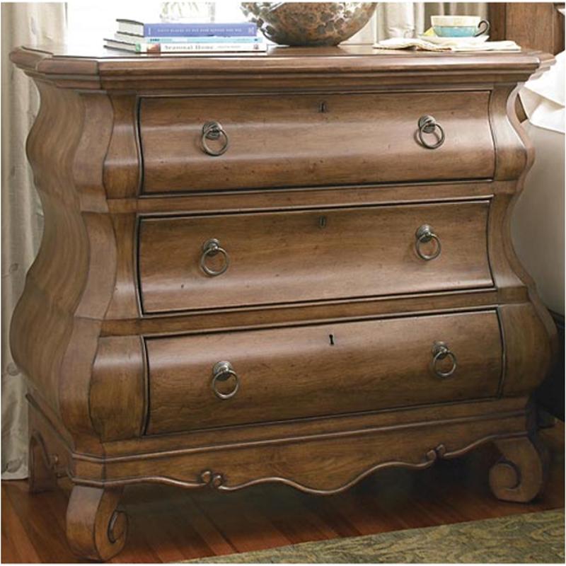 071360 Universal Furniture New Lou Bedroom Louie Ps Chest