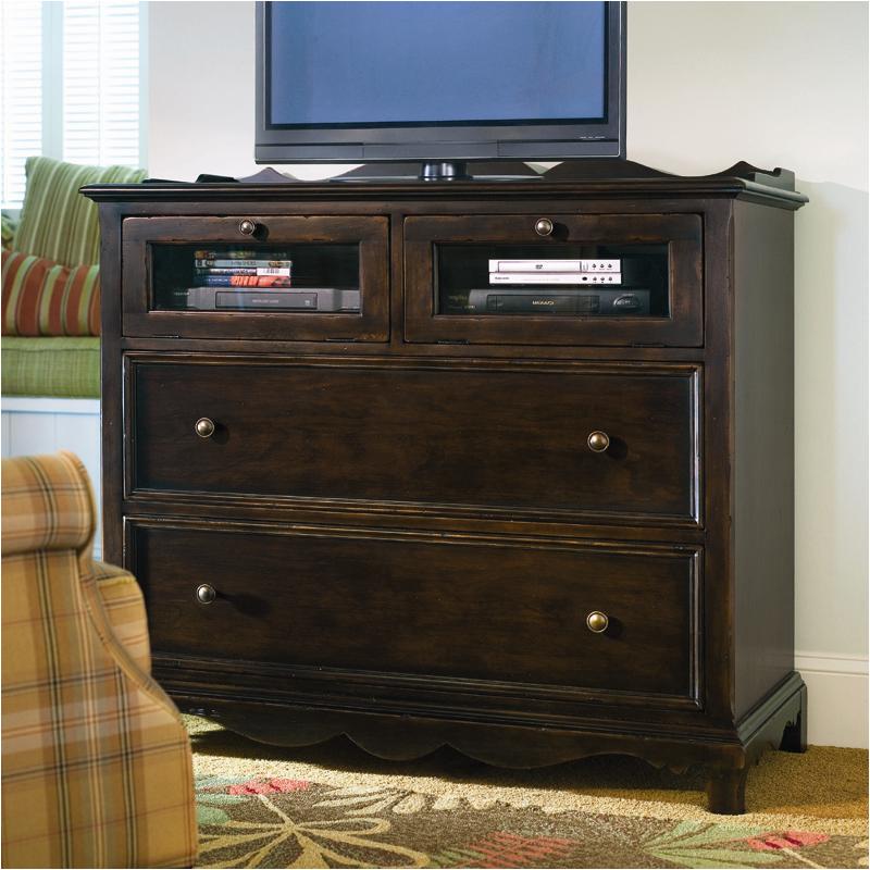 932160 Universal Furniture Small Chest Tobacco