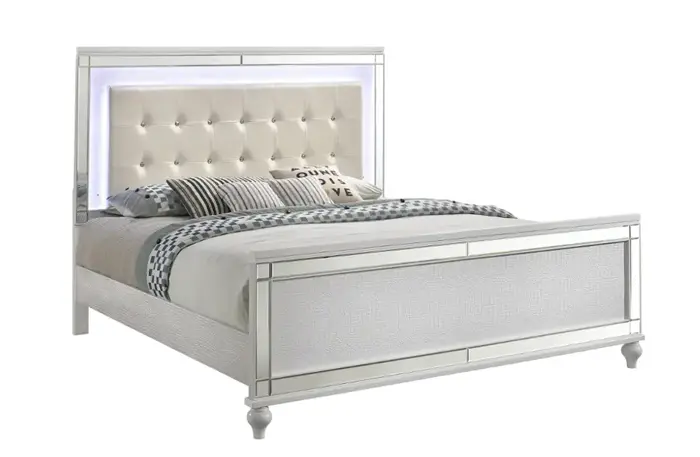 New Classic Furniture Beds
